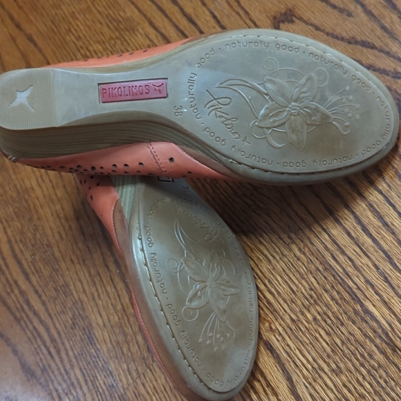 Pikolinos leather brown  perforated comfy soft low slip on wedges. Sz 38 US 8 - Picture 6 of 13